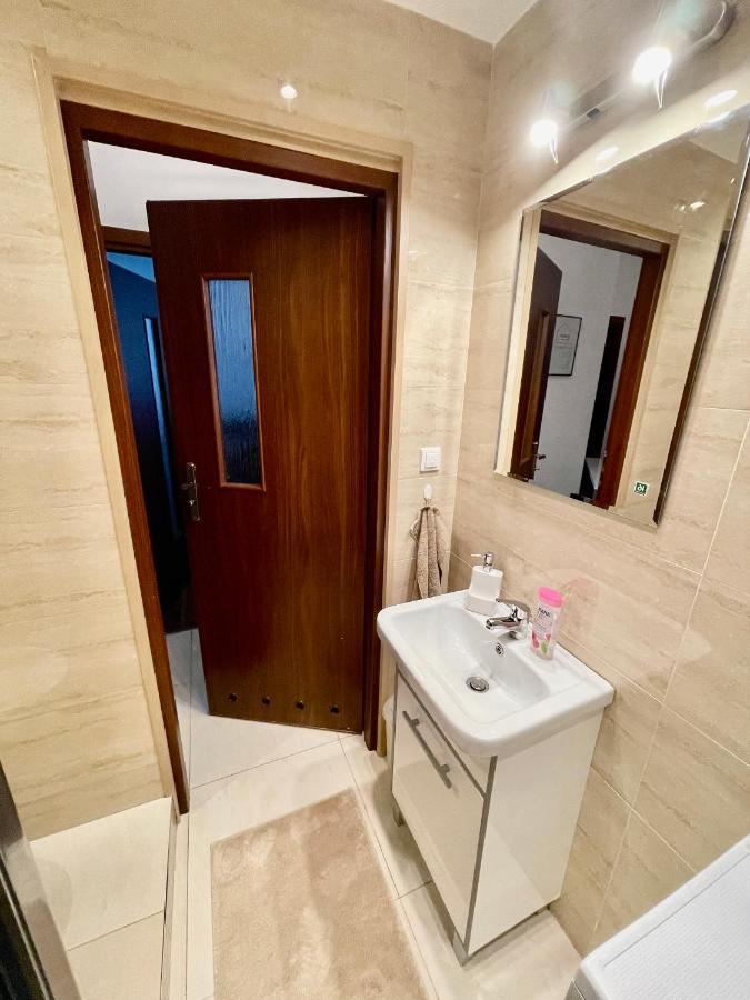Apartament Diamond Metro Wifi 300 Mbs 70'Tv Netflix Hbo Appletv+ Warszawa Zewnętrze zdjęcie