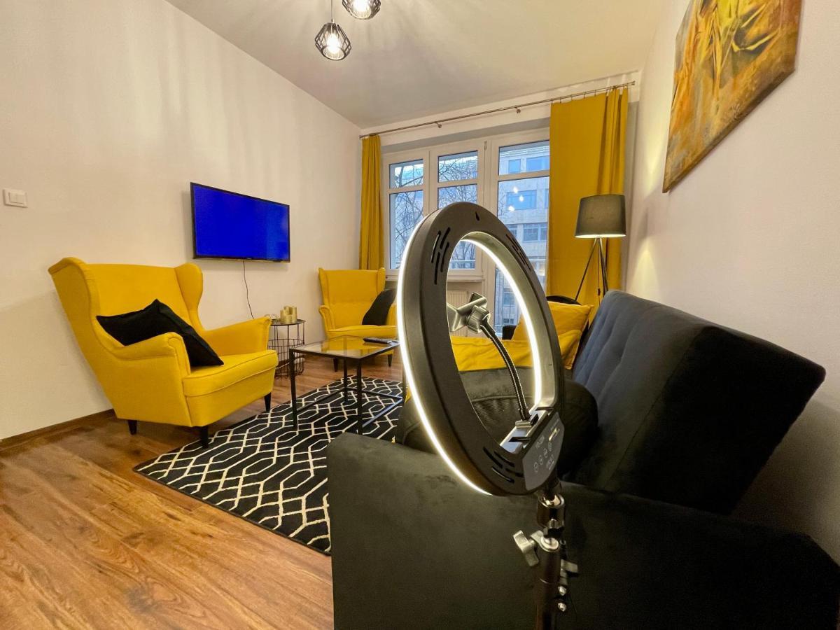 Apartament Diamond Metro Wifi 300 Mbs 70'Tv Netflix Hbo Appletv+ Warszawa Zewnętrze zdjęcie